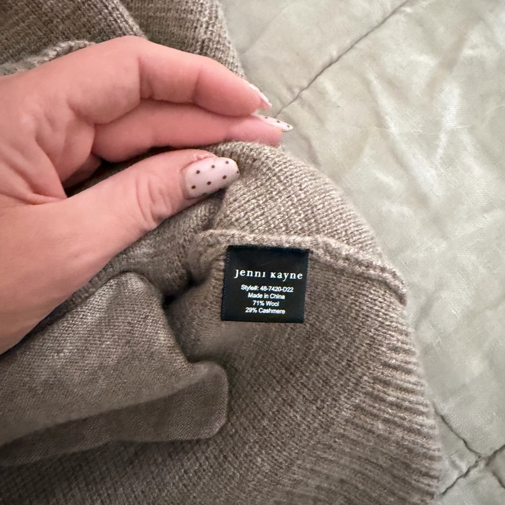 Jenni Kayne Cooper Cardigan in Taupe Size Small EUC - Picture 3 of 4